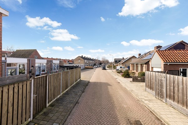 Foto - Te koop: Levensloopbestendig wonen met garage!